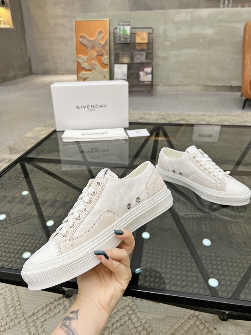 Givenchy Sneakers